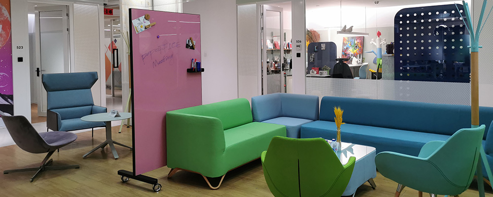 趣味纷呈教育平台Academy2.0基辅办公场所设计欣赏