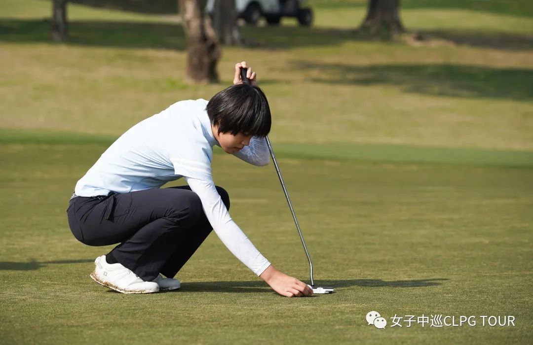 女子中巡赛为什么有男球员,女子中巡挥杆