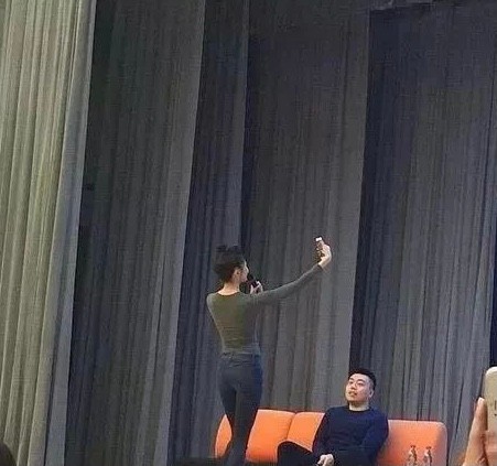 雷宛萤故事,豆瓣女神早期