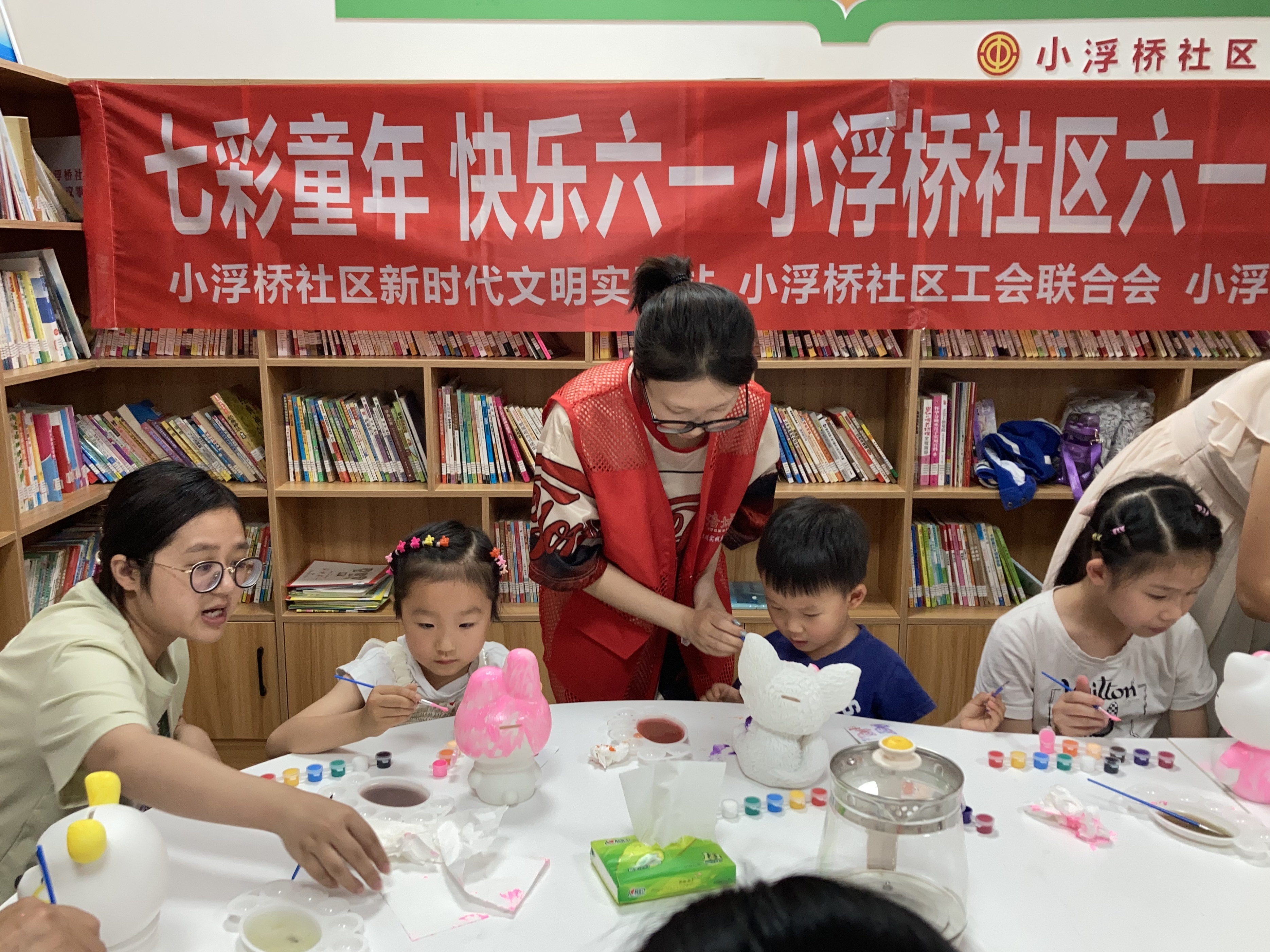 “6·1”特别报道·绵阳|小浮桥社区：“挖呀挖”七彩童年快乐六一