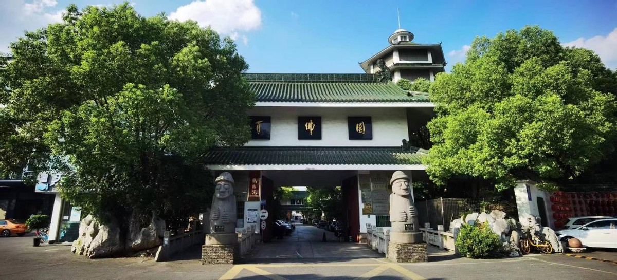 妙笔生辉返璞归真——访上海厚德书院院长中国书画院院士周宇