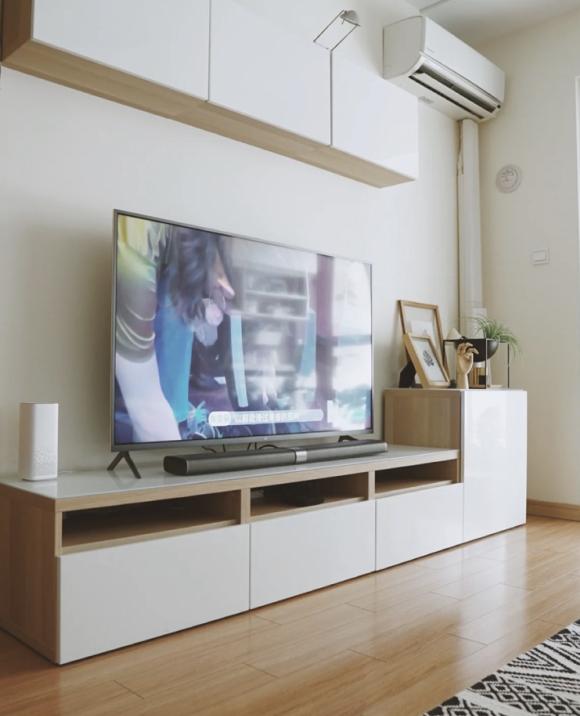 电视挂墙上还是放电视柜上好?区别很大,别搞错了