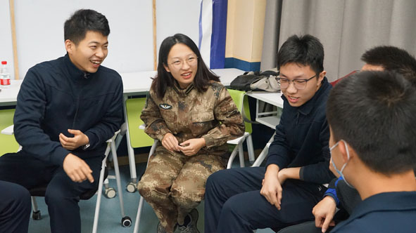 “悦纳你我心暖花开”，多样化心理健康服务暖军营——记国防科技大学研究生院第四届心理健康文化节活动