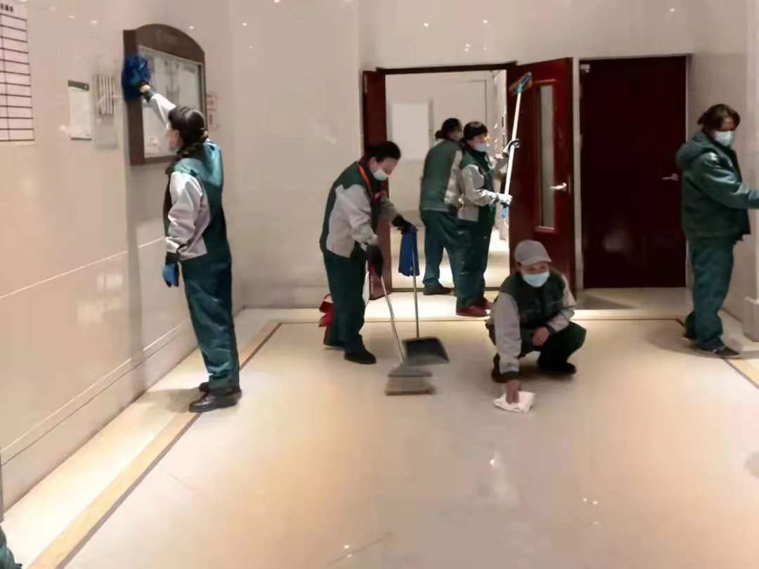 恒大物业人文关怀送温暖,沈阳恒大绿洲物业管家