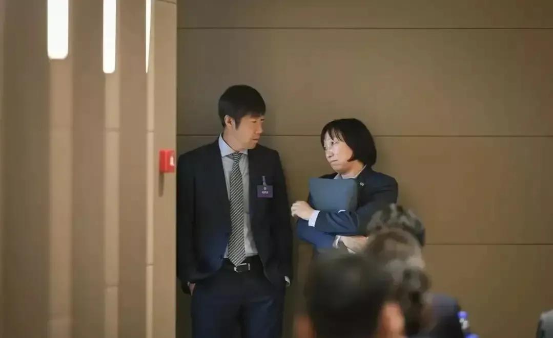 足球孙雯高洪波,孙雯高洪波最新消息