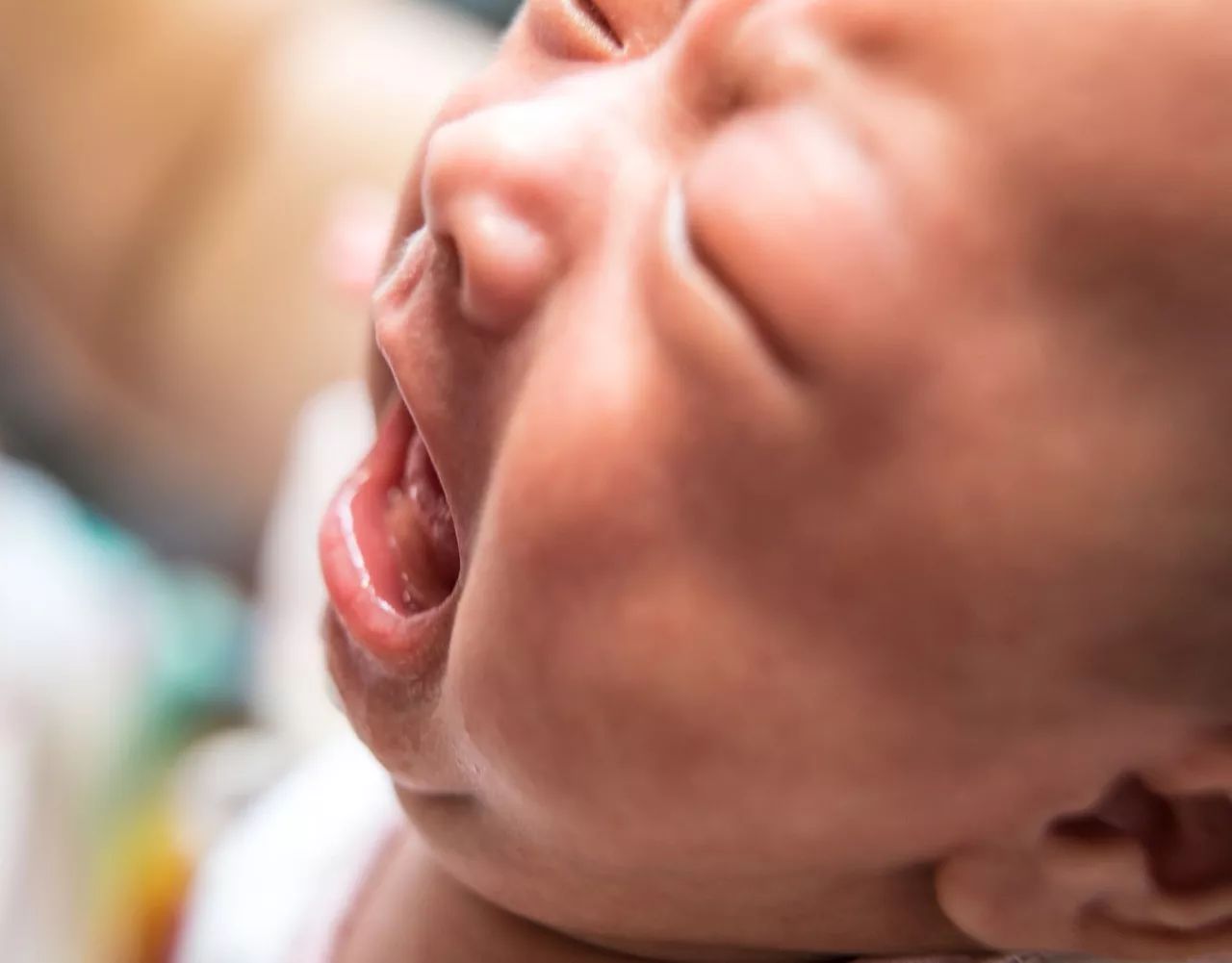 胎儿出生前有什么征兆表现,孕期怎么样宝宝出生后会有见识