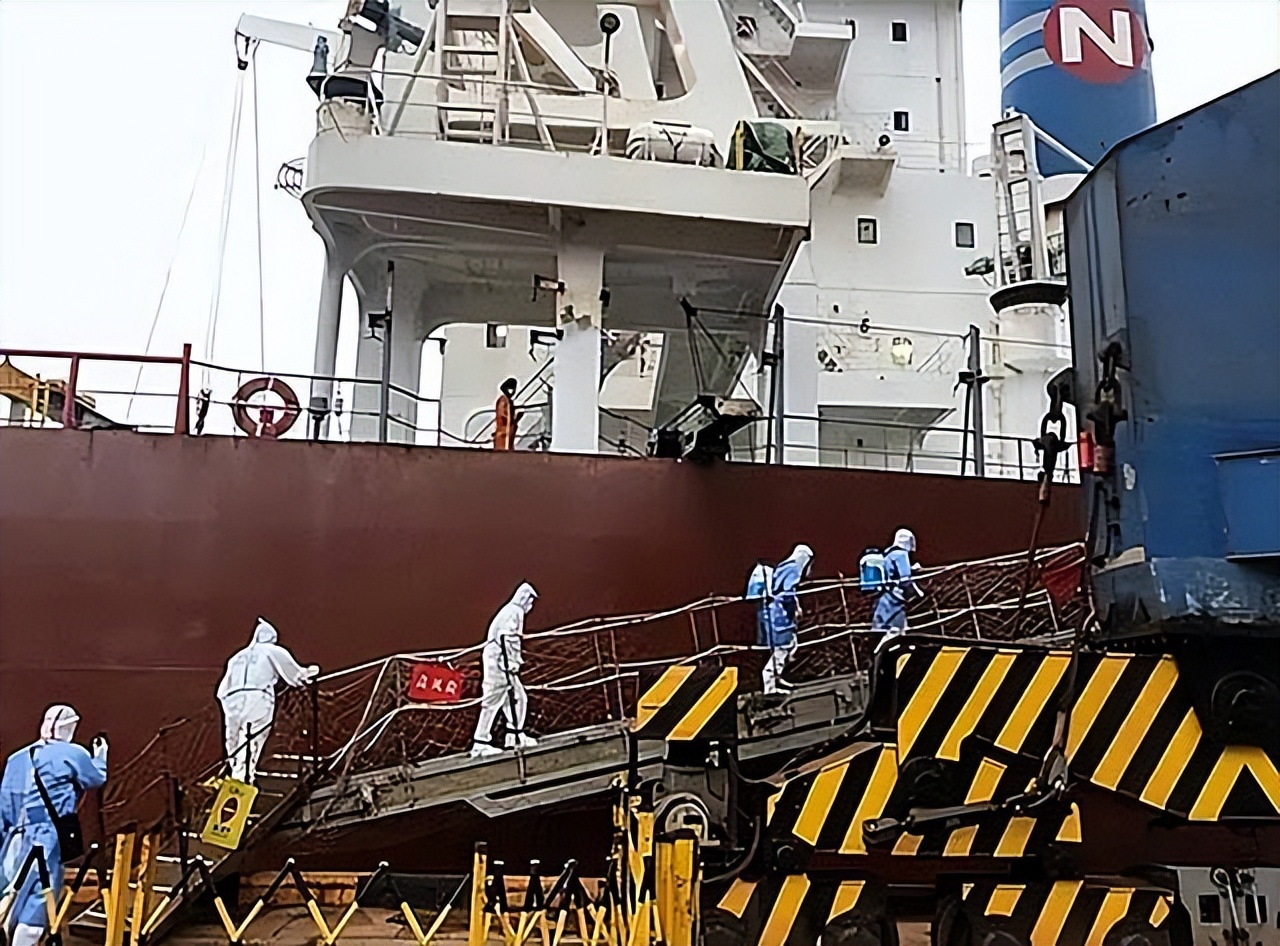 东海渔民发现空无一人的游轮,18年一渔民在东海发现豪华游轮