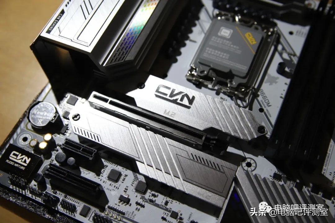 七彩虹b660m-hddeluxev20,七彩虹b660mgamingfrozen评测