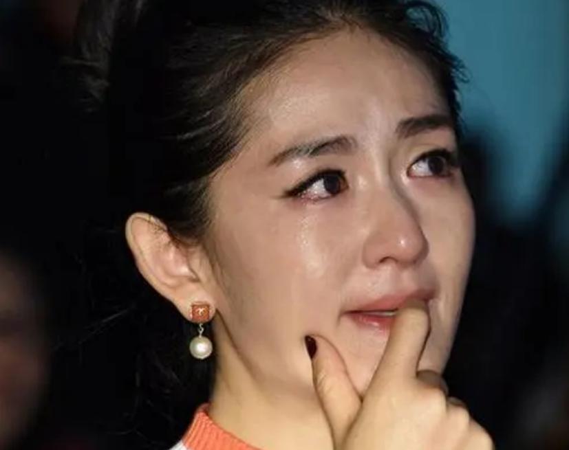 谢娜刚嫁给张杰，就因病切除了单侧输卵管，张杰：我只要她健康！