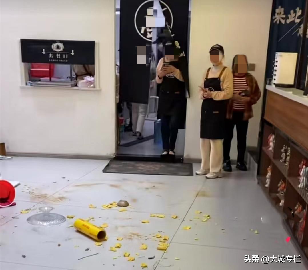 江西一烤肉店买鹿想现杀，准备等51大干一场，结果还没到鹿就跑了