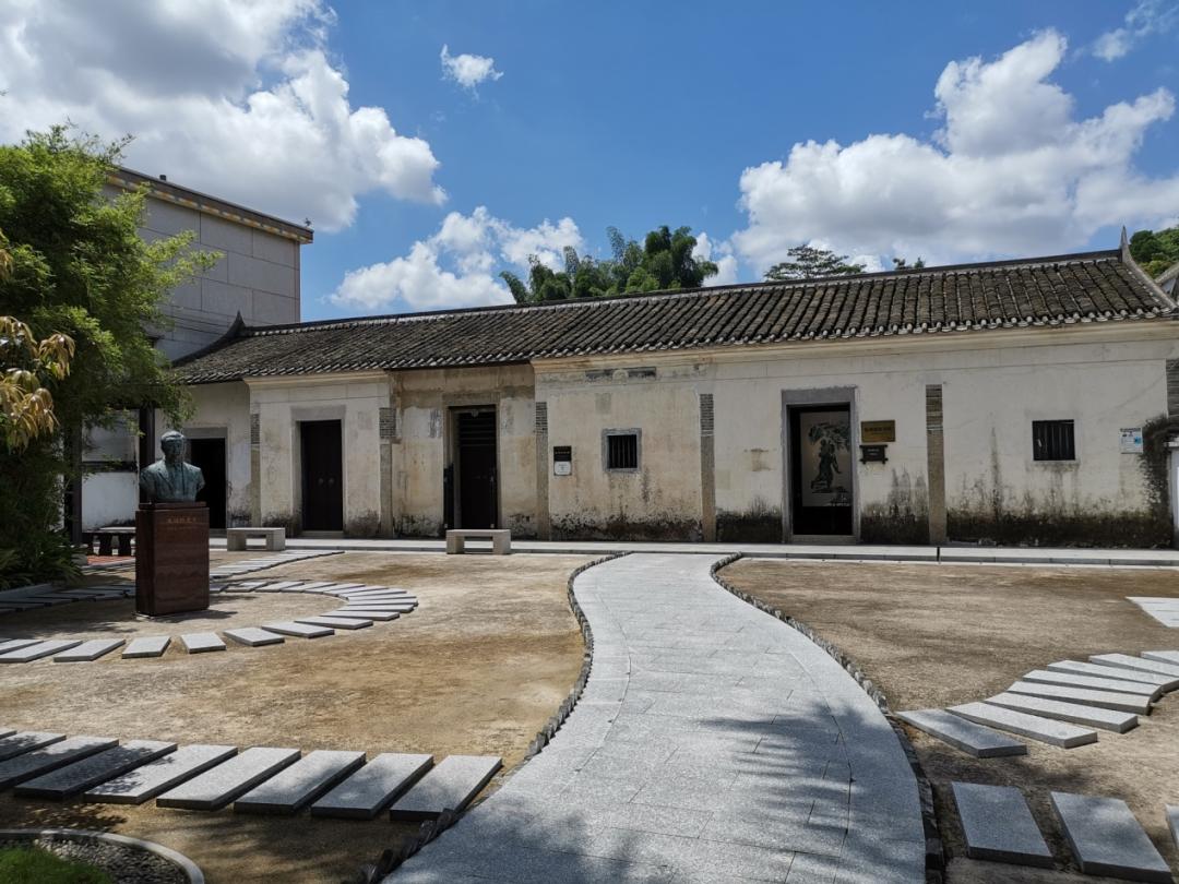 《南方诗词评论》第35期:以古风诗化深圳本土人文历史的奠基之作