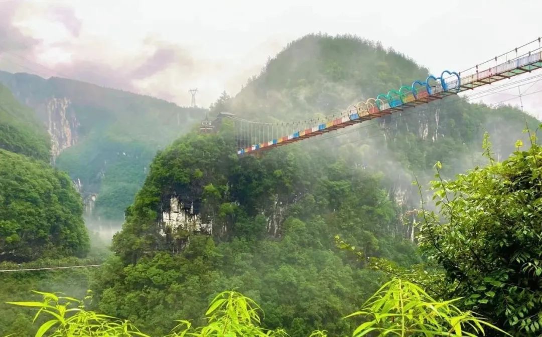 夏天凉快风景好又有水的旅游景点,夏天旅游景点哪里最好玩