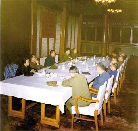 四 纪实文学：炮打*春桥张**事件真相 上