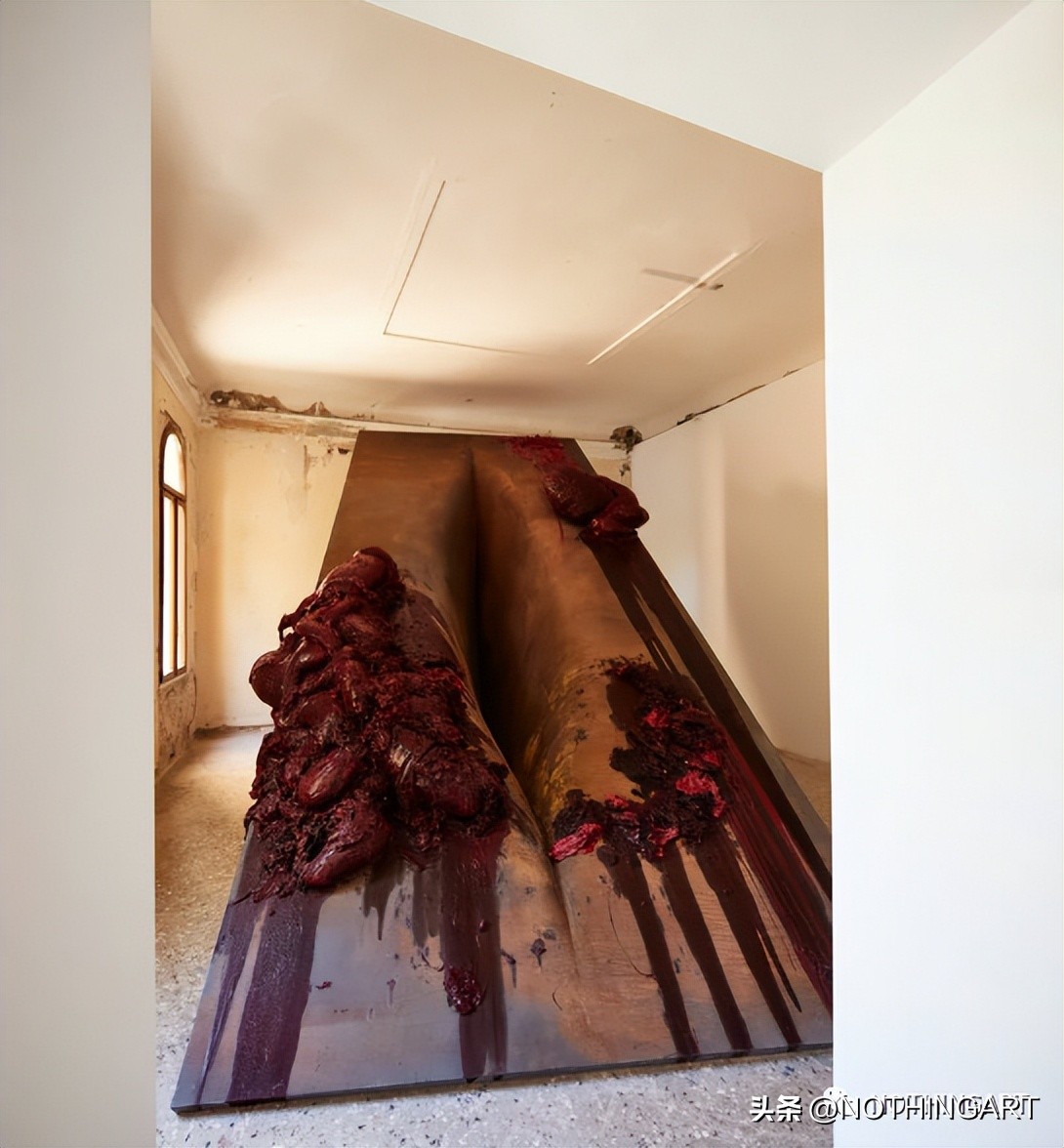 第59届威尼斯双年展上AnishKarpoor