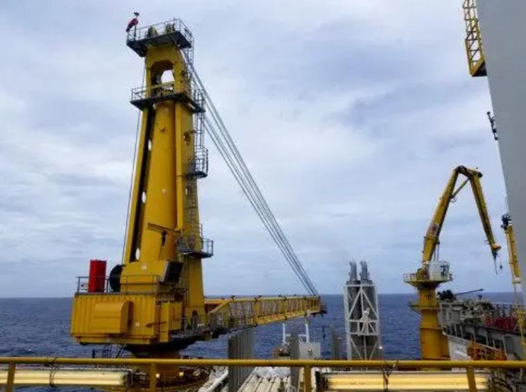 蓝鲸一号开采可燃冰的视频,蓝鲸二号开采了多少可燃冰