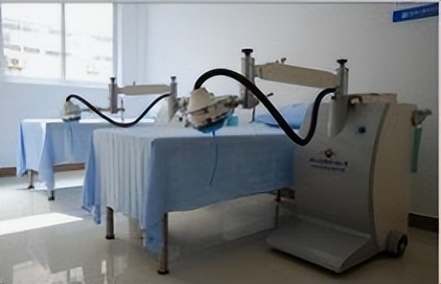 电磁式冲击波治疗中，传输系统对冲击波治疗仪的影响有哪些？