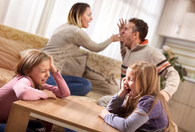 微信群里面有人吵架该怎么劝,遇到群里吵架问题怎么处理