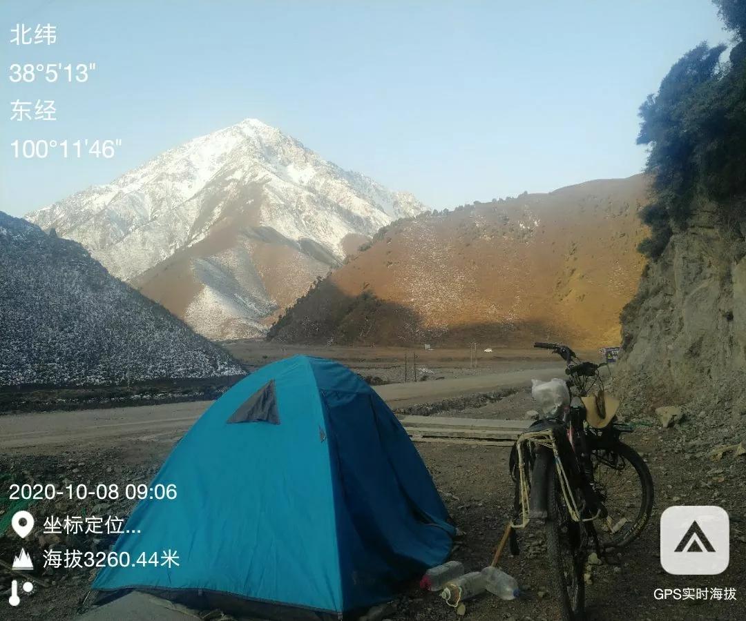 从甘肃翻越祁连山到青海,从肃北到青海沿途风景