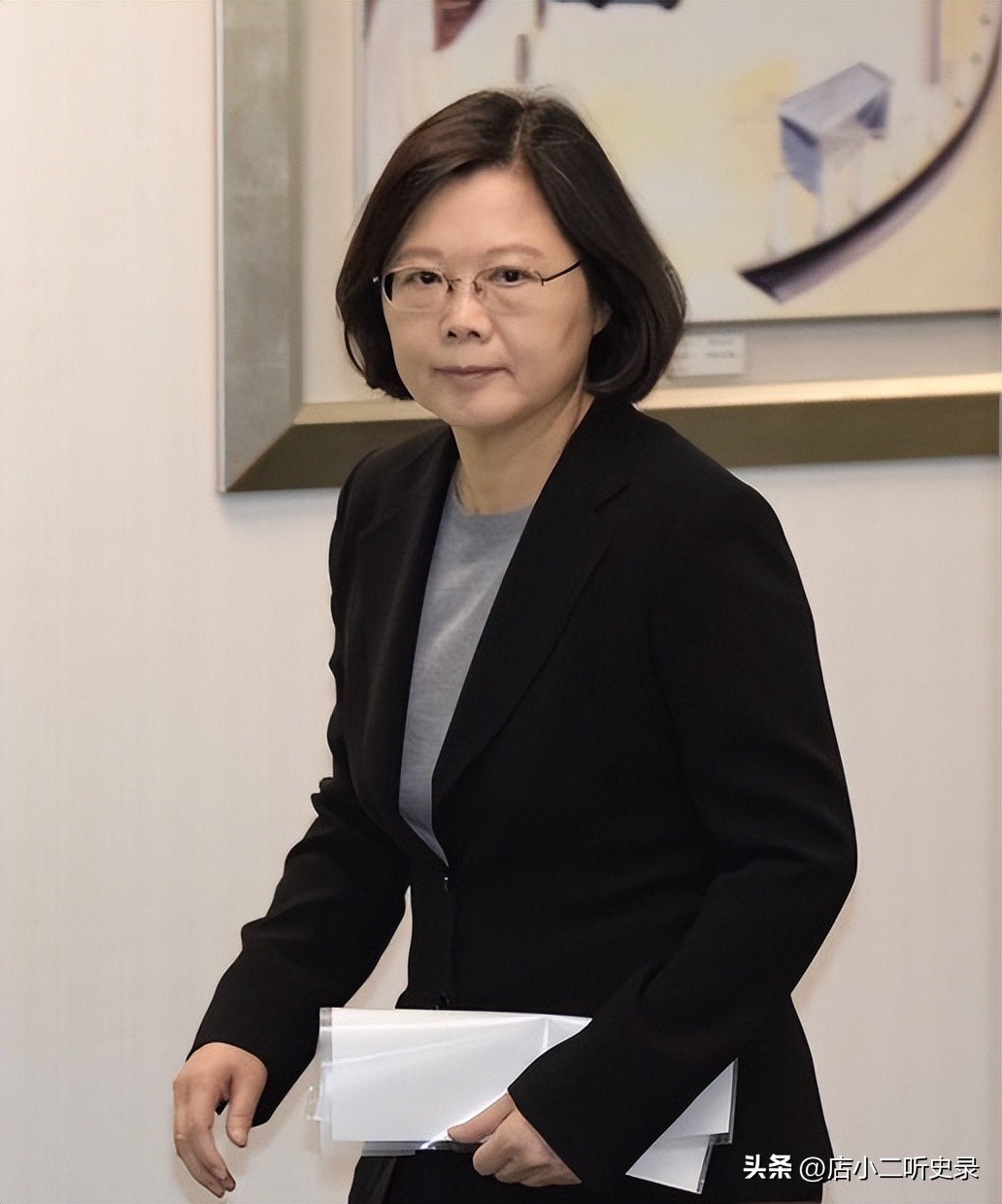 台媒曝光:蔡英文存款超千万,还计划带400吨黄金与国宝,逃亡美日?