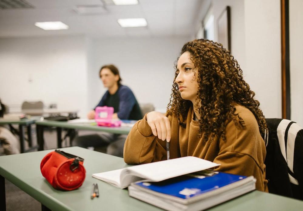 当下社会如何坚定理想信念,年轻人该树立什么样的理想和信念