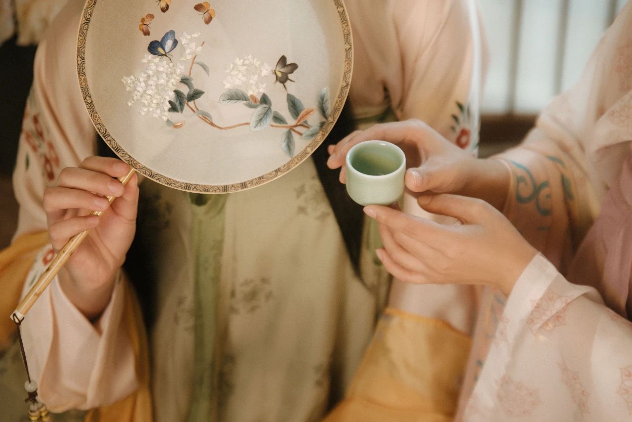 100句经典爱情古诗词,100句关于爱情的唯美句子