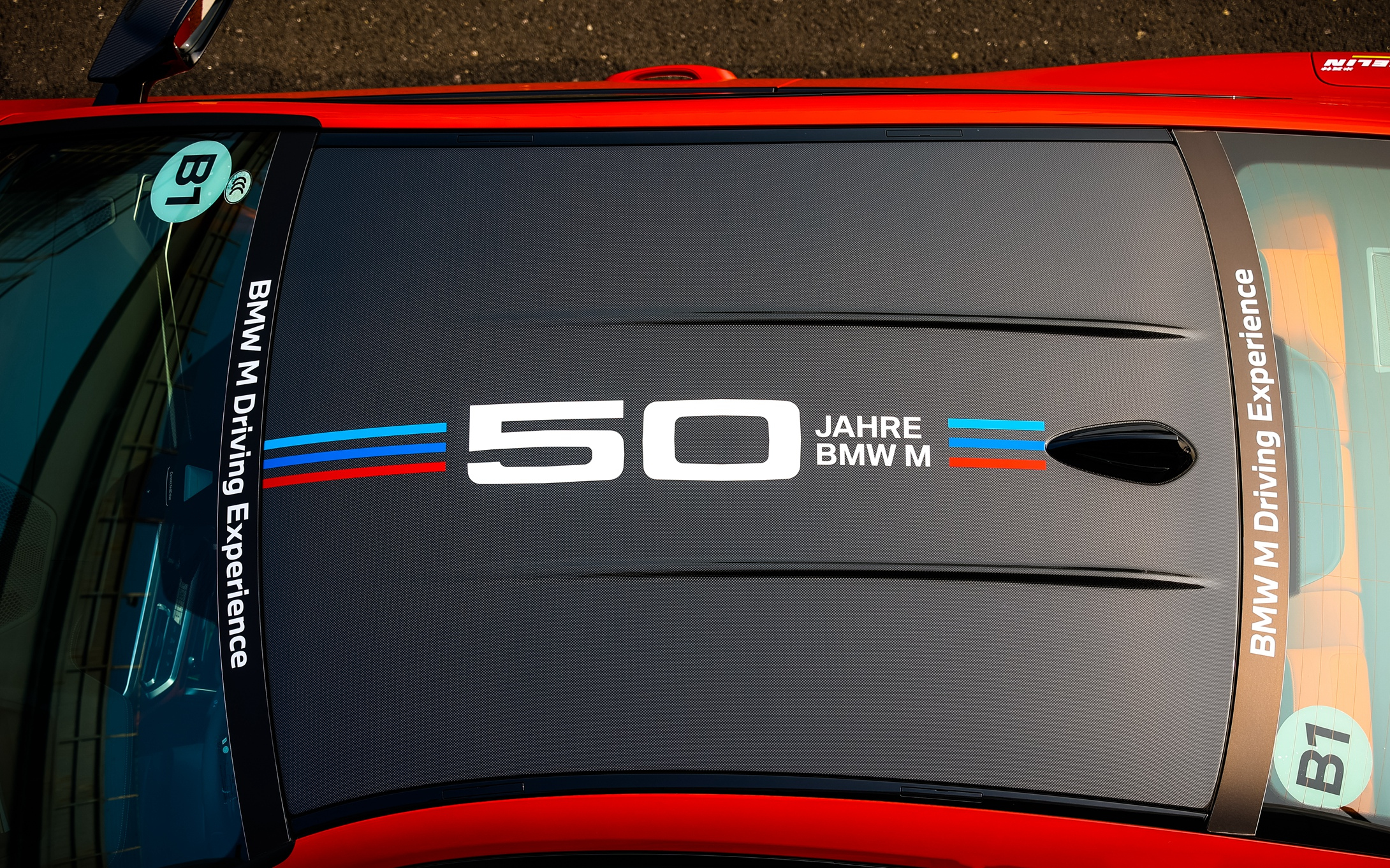 宝马50周年m标,宝马M系列50周年纪念