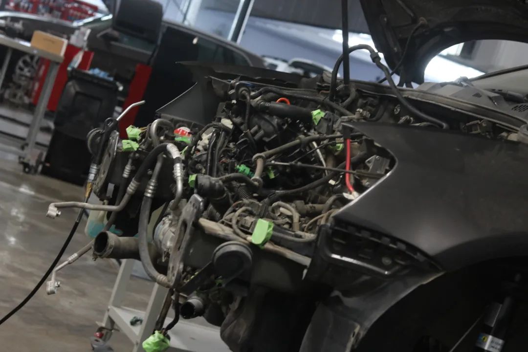 老迈腾b7换新款后新标,迈腾b7翻新哈尔滨