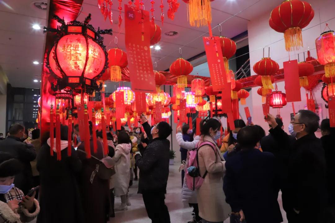 “渭博溢彩华服秀，上元灯舞踏歌来”——渭南市博物馆2022年上元节系列活动预告