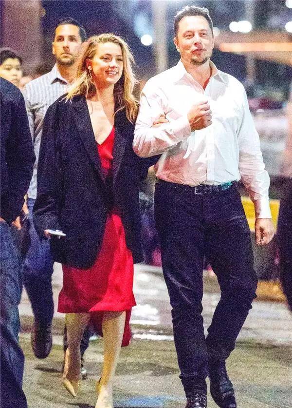 马斯克老婆为啥离婚,全球首富马斯克和他的女高管