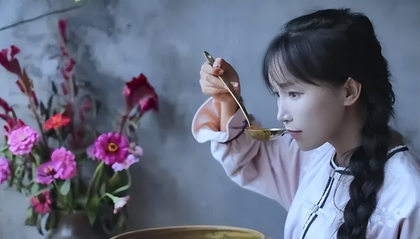 李子柒视频最新外网评论,李子柒最新视频外网评论