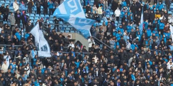 大连人主场高呼谢晖,谢晖大连人5:1赢大连