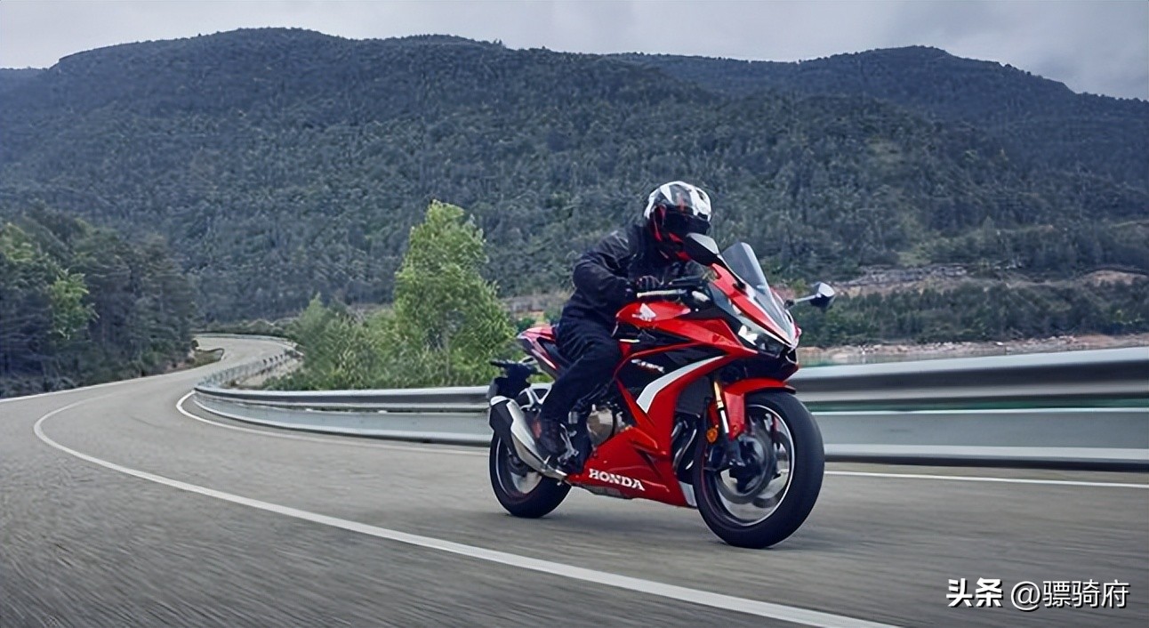 赛600和川崎忍者400该怎么选择,川崎400和赛科龙rc401哪个好