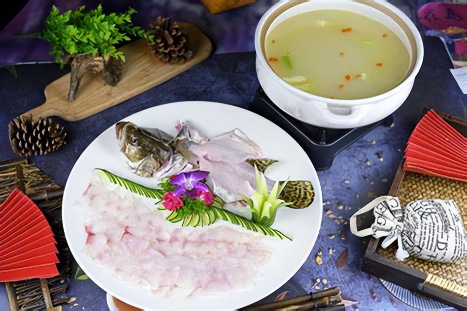 昆明旅游详细攻略路线推荐,昆明当地旅游攻略自由行详细