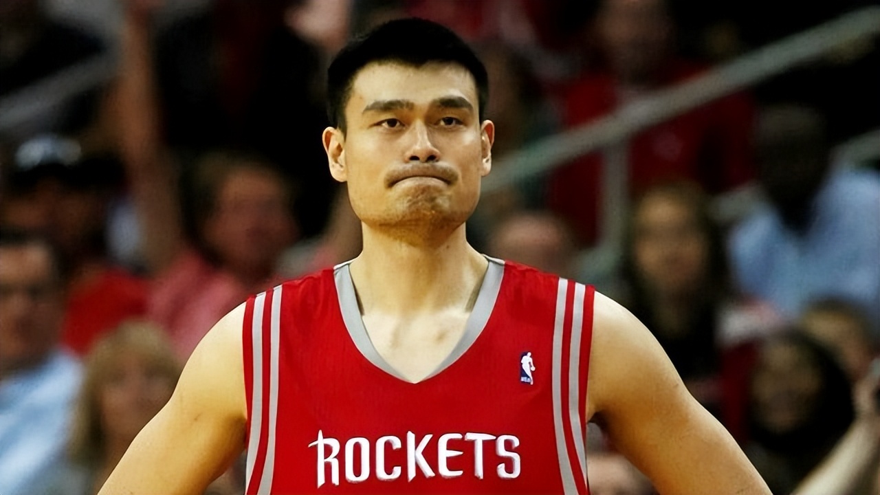 女篮陈月芳年轻时候身高体重,中国女篮巨人陈月芳