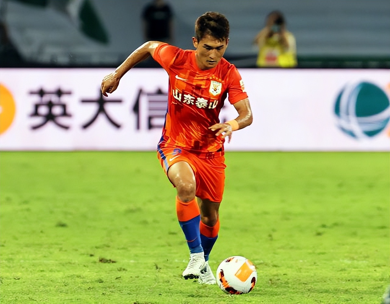 廖力生山东泰山亚冠首秀,山东泰山惨败亚冠