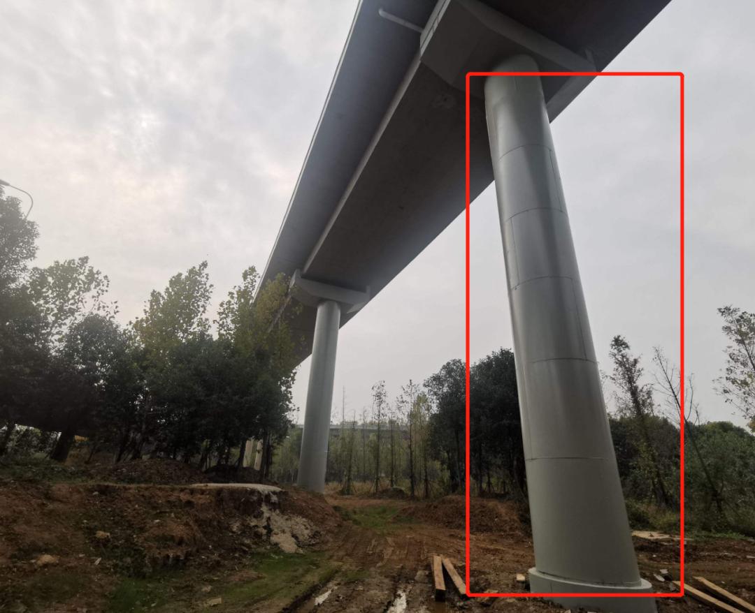 限重49吨实载199吨,限重31吨实重75吨超重多少