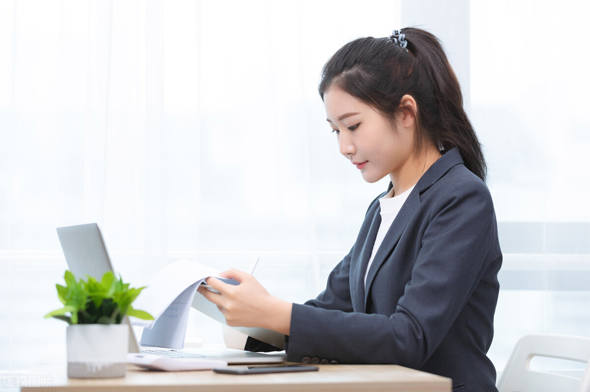 写材料必备比喻式排比句,精彩实用的比喻类排比句40组