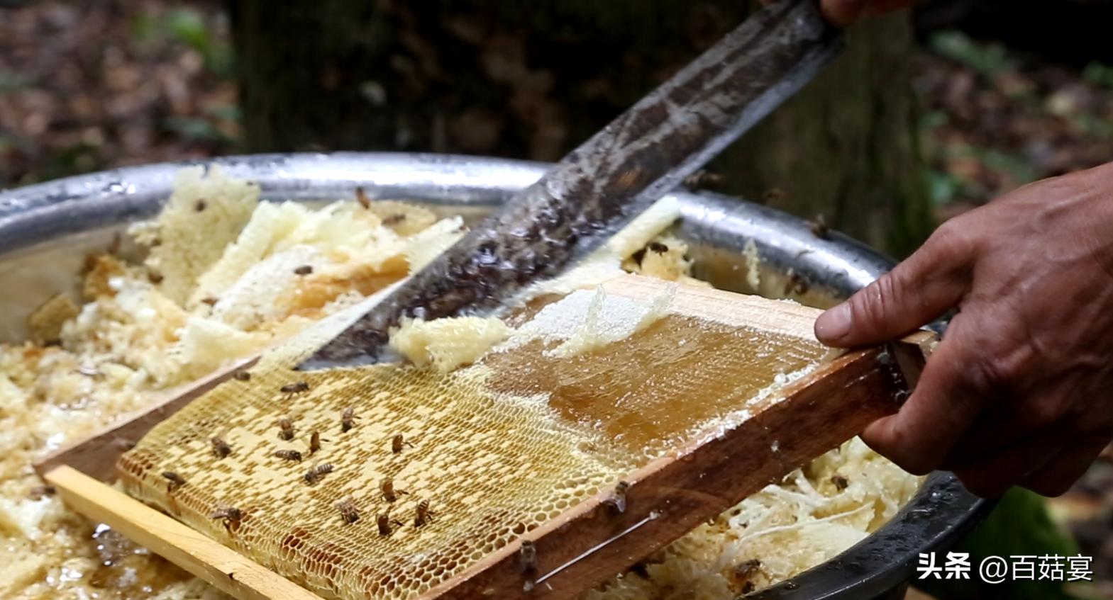 百菇宴：蜂蜜水早上喝一杯，睡前喝一杯，好