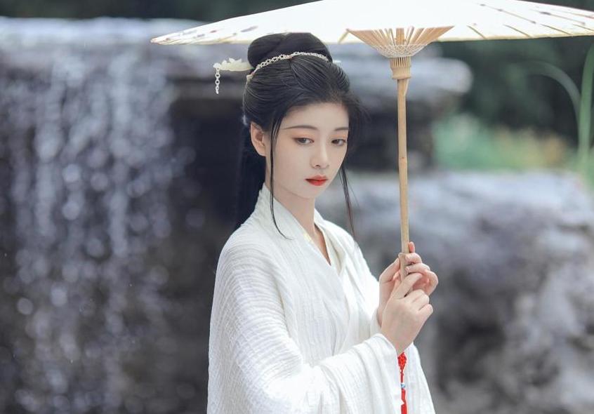 那些意境绝美的古诗词,豪放大气的10首诗词