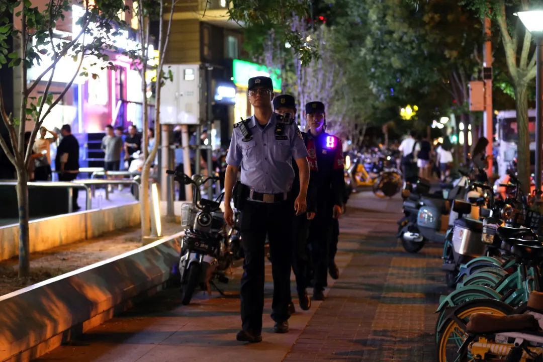公安部夏夜治安巡查统一行动收官,北京公安开展夜间巡逻防控工作