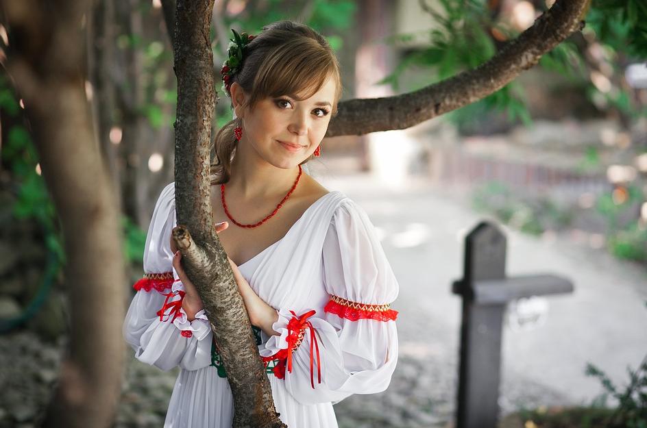 情商高的女人,在与人聊天时,懂得避开这三个话题