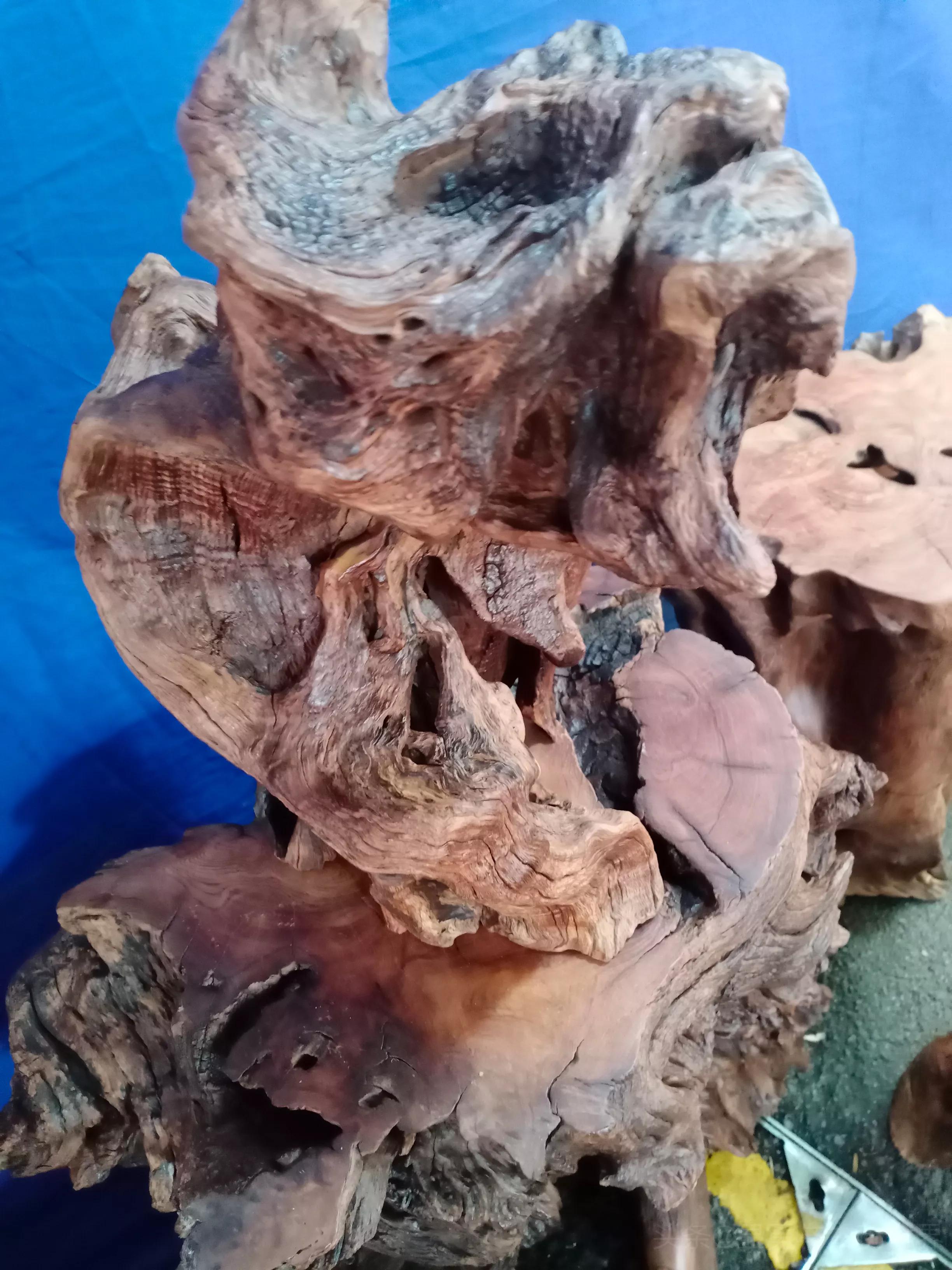 崖柏木雕摆件,崖柏可以做鱼缸沉木吗