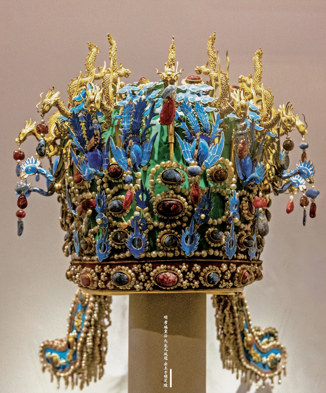 明定陵凤冠和播州凤冠,定陵出土的四顶凤冠