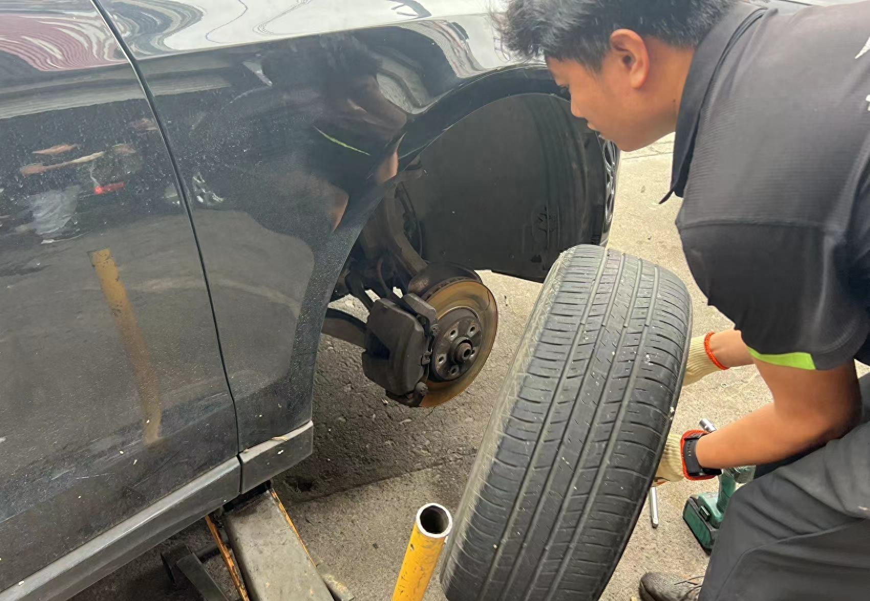 奥迪q5爆水管原因,奥迪q5落水