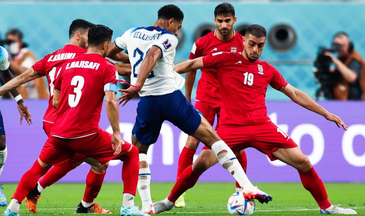 中筒足球袜怎么穿最好看,长筒足球袜怎么穿好看