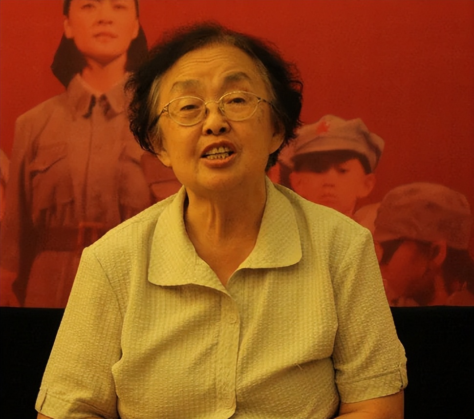 左权女儿考哈军工，却因“政审不合格”被拒，陈赓：你多填了个人