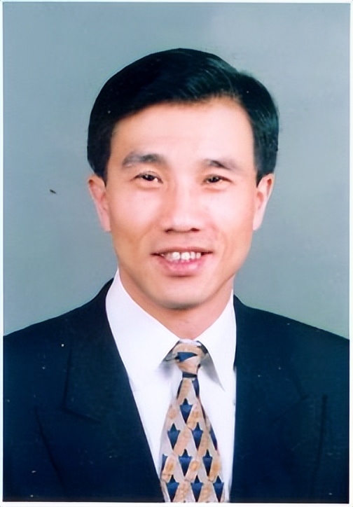 资产千亿的中国富豪,资产有3000亿的首富