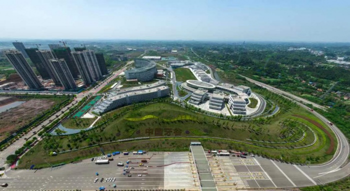 十年华章启新篇奋力再造一个“工业资阳”