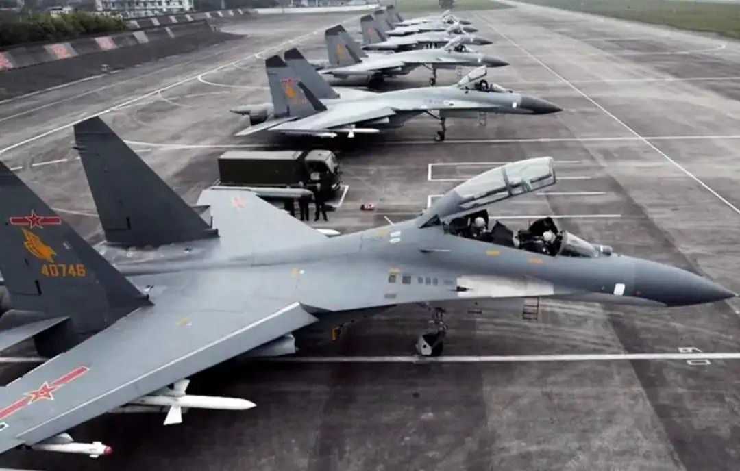 美专家：中国空军歼11A曾败给泰国空军鹰狮，歼10C可夺回胜利