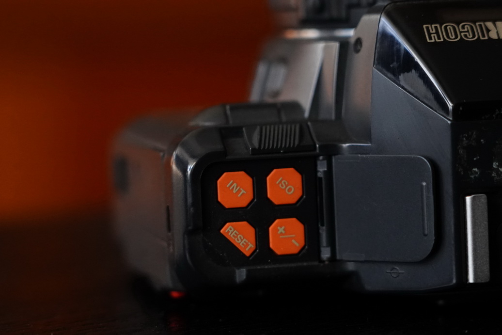 又有颜值又有性能的单反相机,十大性价比最高的单反相机